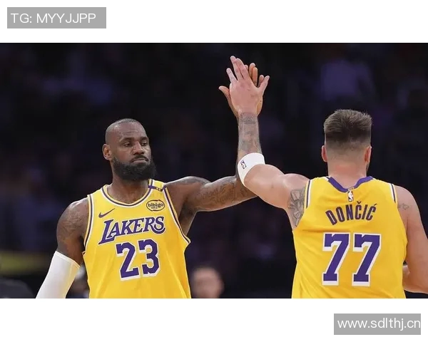 今日NBA热榜头条:詹姆斯新纪录、球队重组风云引热议 今日NBA热榜头条:詹姆斯新纪录、球队重组风云引热议