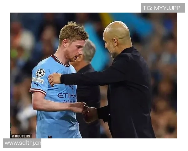 德布劳内赛场爆发争议小插曲 裁判果断处理引发热议 德布劳内赛场爆发争议小插曲 裁判果断处理引发热议