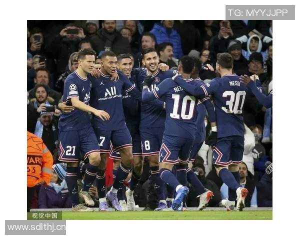 战术解析:巴黎如何通过细腻布局掌控比赛节奏与场面优势 战术解析:巴黎如何通过细腻布局掌控比赛节奏与场面优势